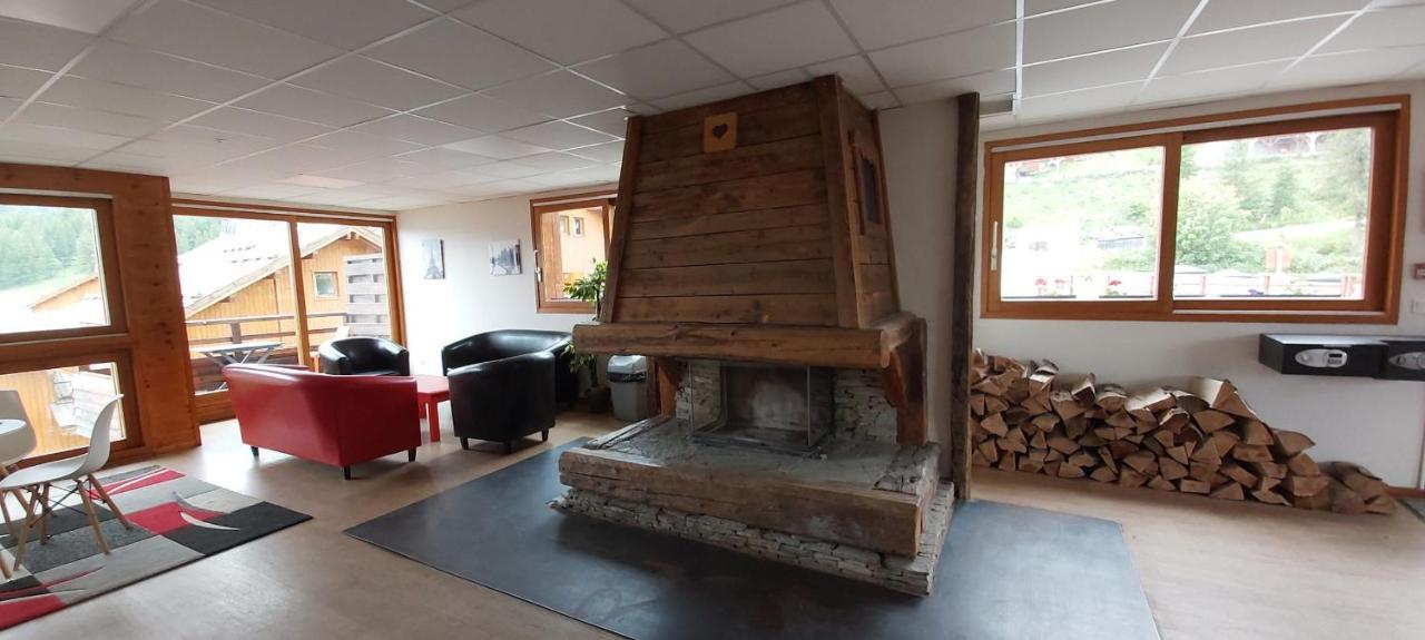 Appartamento Locabed Le Hameau Des Ecrins Puy-Saint-Vincent Esterno foto